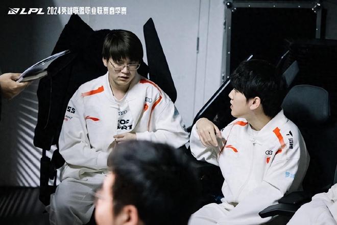 入吃饼 入吃饼